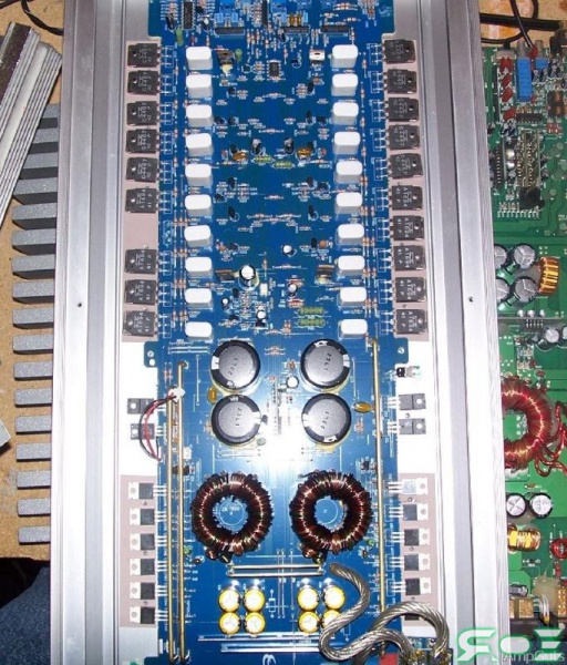 Файл:HifonicsZeusZX7500-3462.jpg